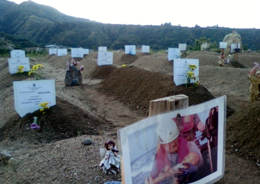 Il cimitero dei migranti ad Armo Reggio Calabria