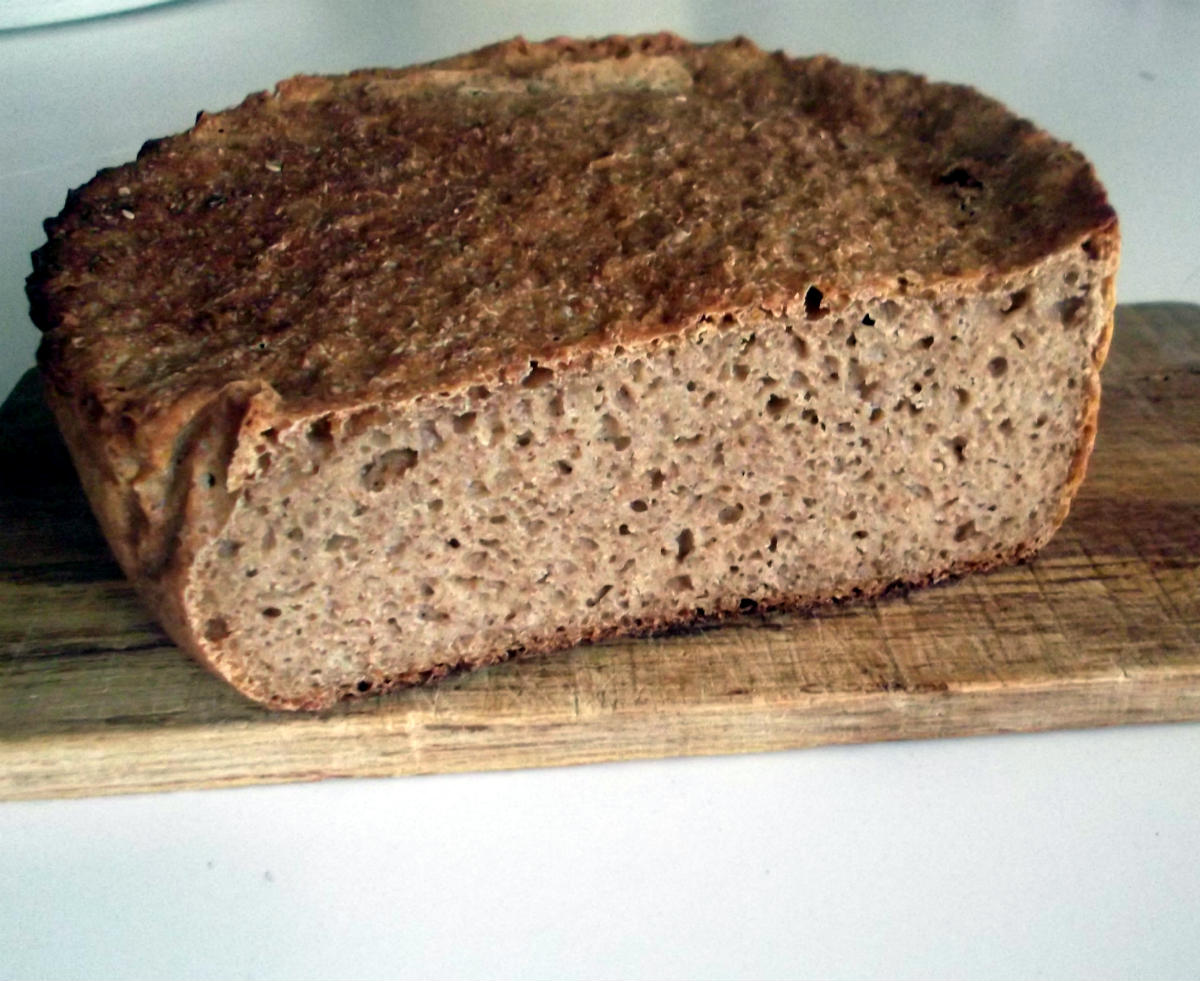 Pane torta sul tagliere